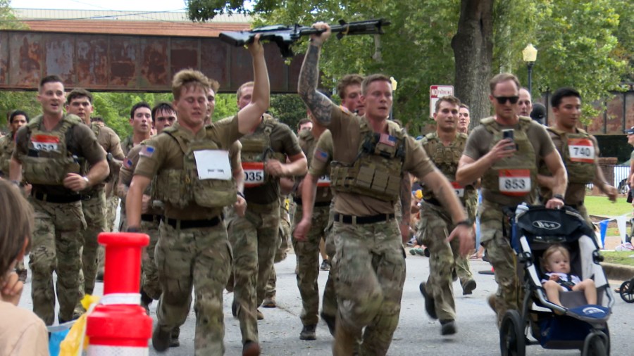 Military community remembers Battle of Mogadishu with 15th Annual 5k [Video]