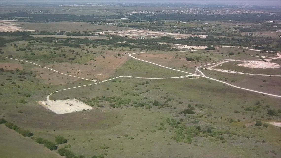 Tiger Woods is promoting a new housing development in Aledo [Video]