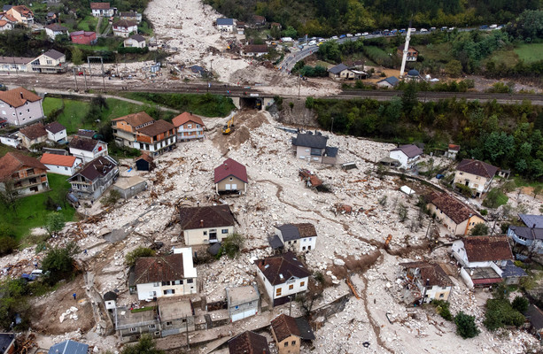 Rescuers arrive in Bosnia after devastating floods and landslides that killed at least 18 people [Video]