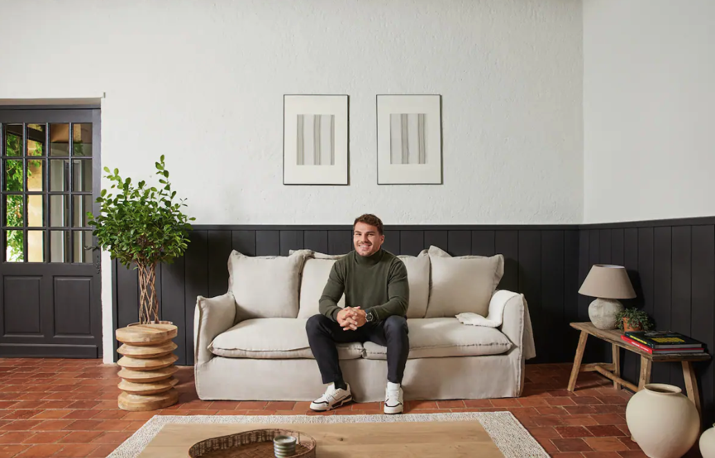 How to stay in Antoine Dupont’s Airbnb for FREE as he lists family home [Video]