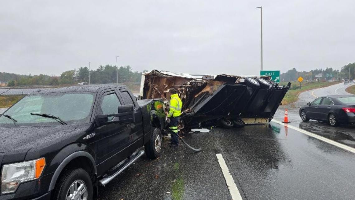 Traffic Alert: Camper rolls over on Interstate 95, Augusta, Maine [Video]