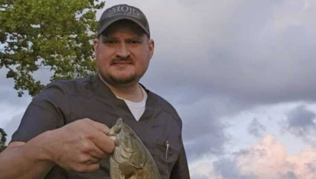 A Tennessee nurse and his dog died trying to save a man from floods driven by Hurricane Helene [Video]