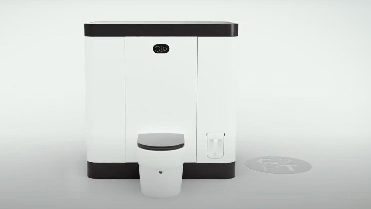 Someone reinvented the toilet so that you can do your business anywhere [Video]