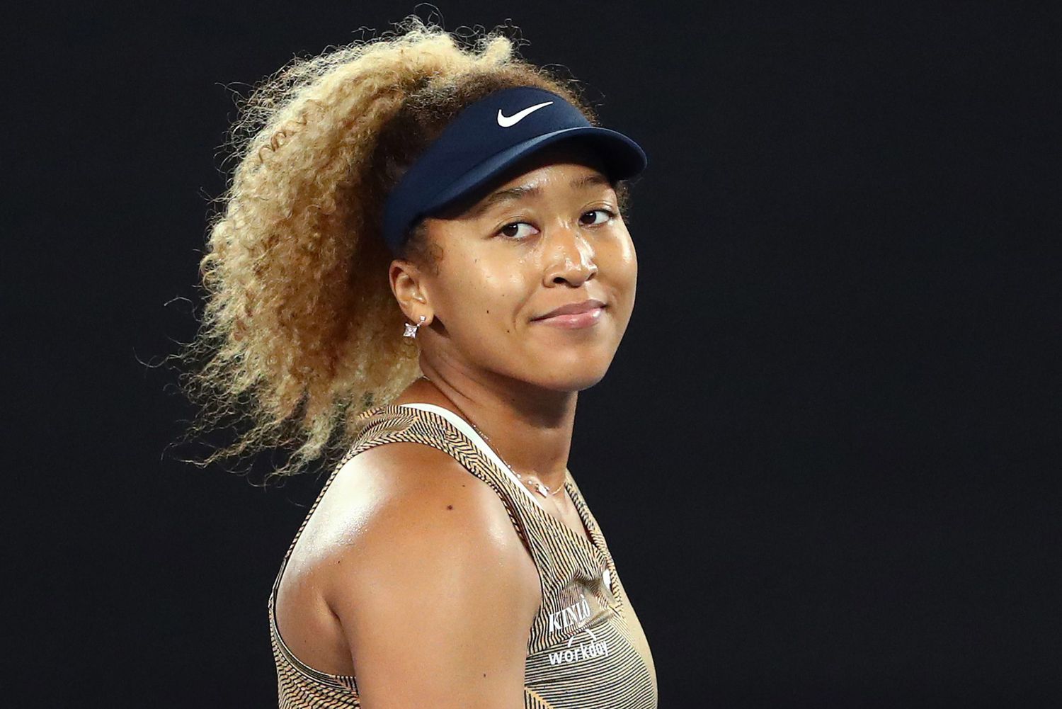 Naomi Osaka Says Shes Still Learning How to Handle Social Media (Exclusive) [Video]