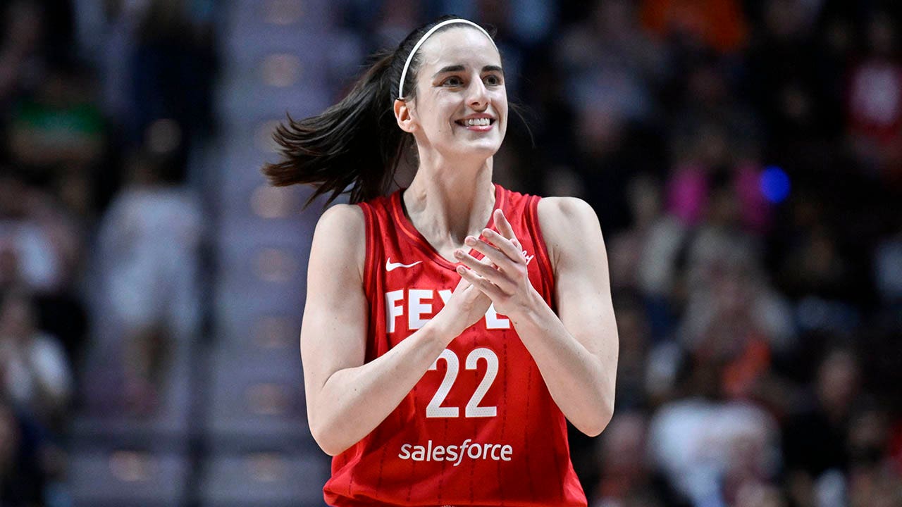 Caitlin Clark’s new boss to change her team’s brand to be ‘like Apple’ amid WNBA pros calling its fans racist [Video]