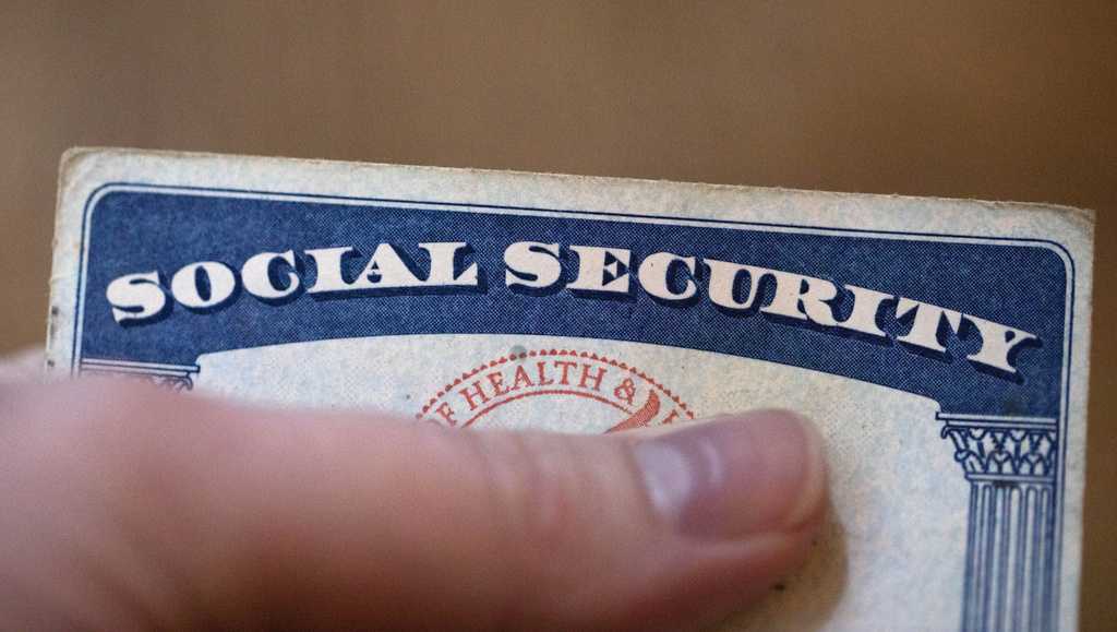 Senior citizens will get only a small boost in Social Security benefits in 2025 [Video]