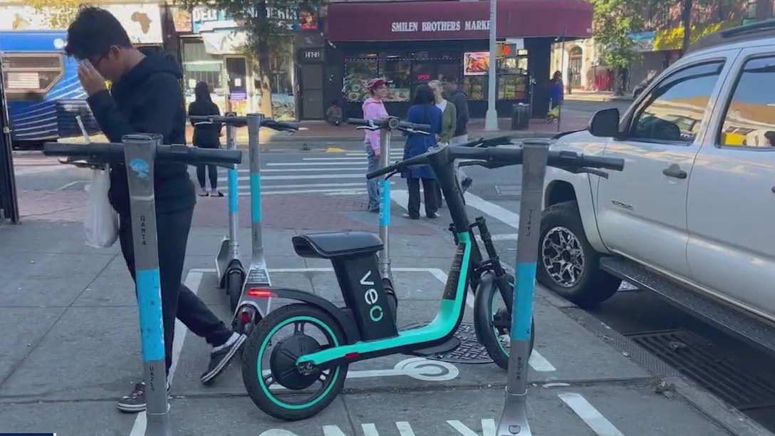 Queens residents, officials demand pause to e-scooter program [Video]