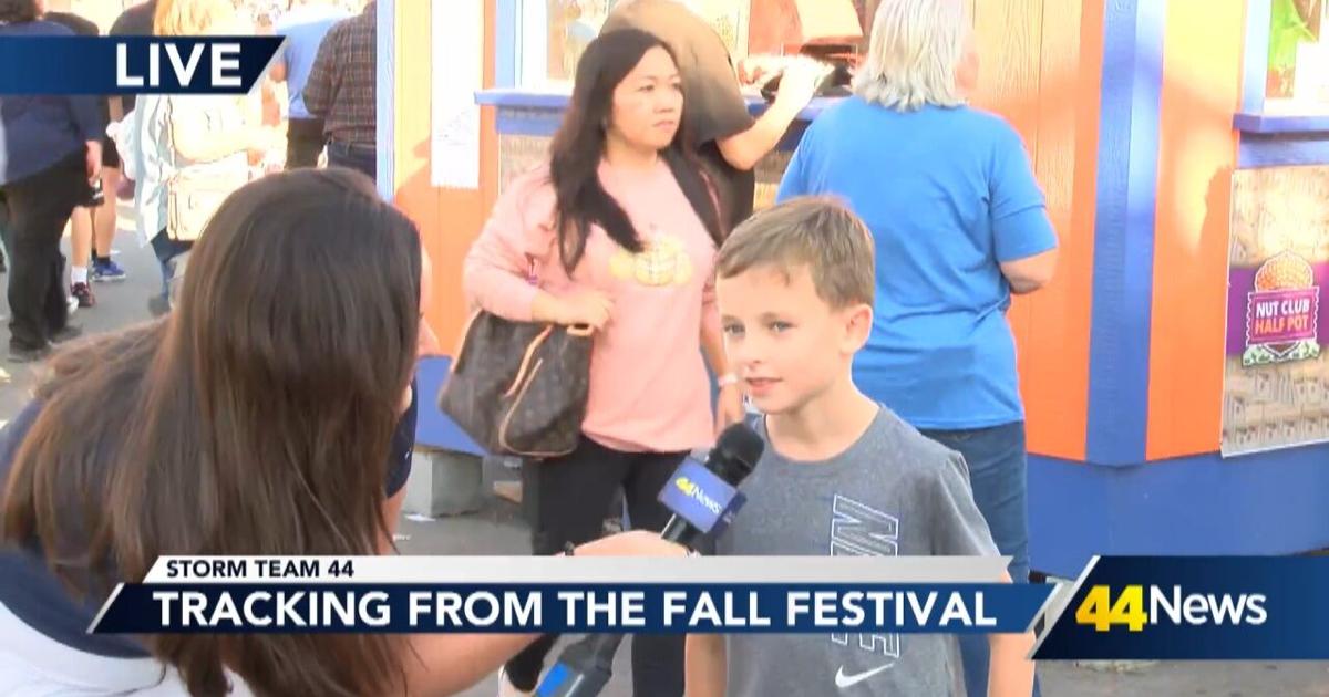 Meeting new friends Friday night at the Fall Festival | News [Video]