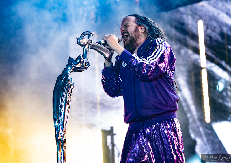 Jonathan Davis Reflects on 30 Years of The Debut Korn Album, and Thanks Fieldy Arviszu and David Silveriafor Their Contributions [Video]