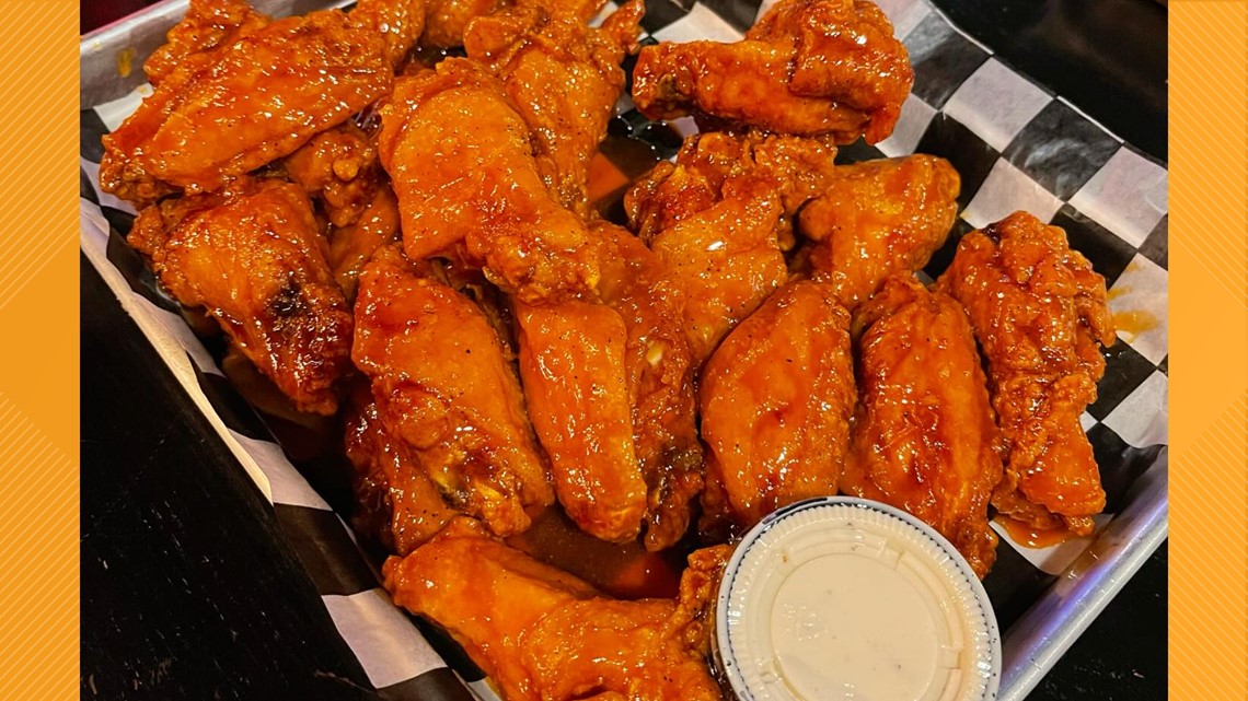 Wingnutz to take over sports bar near airport [Video]