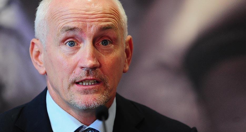 Hire Barry McGuigan | Irish Boxing Legend [Video]