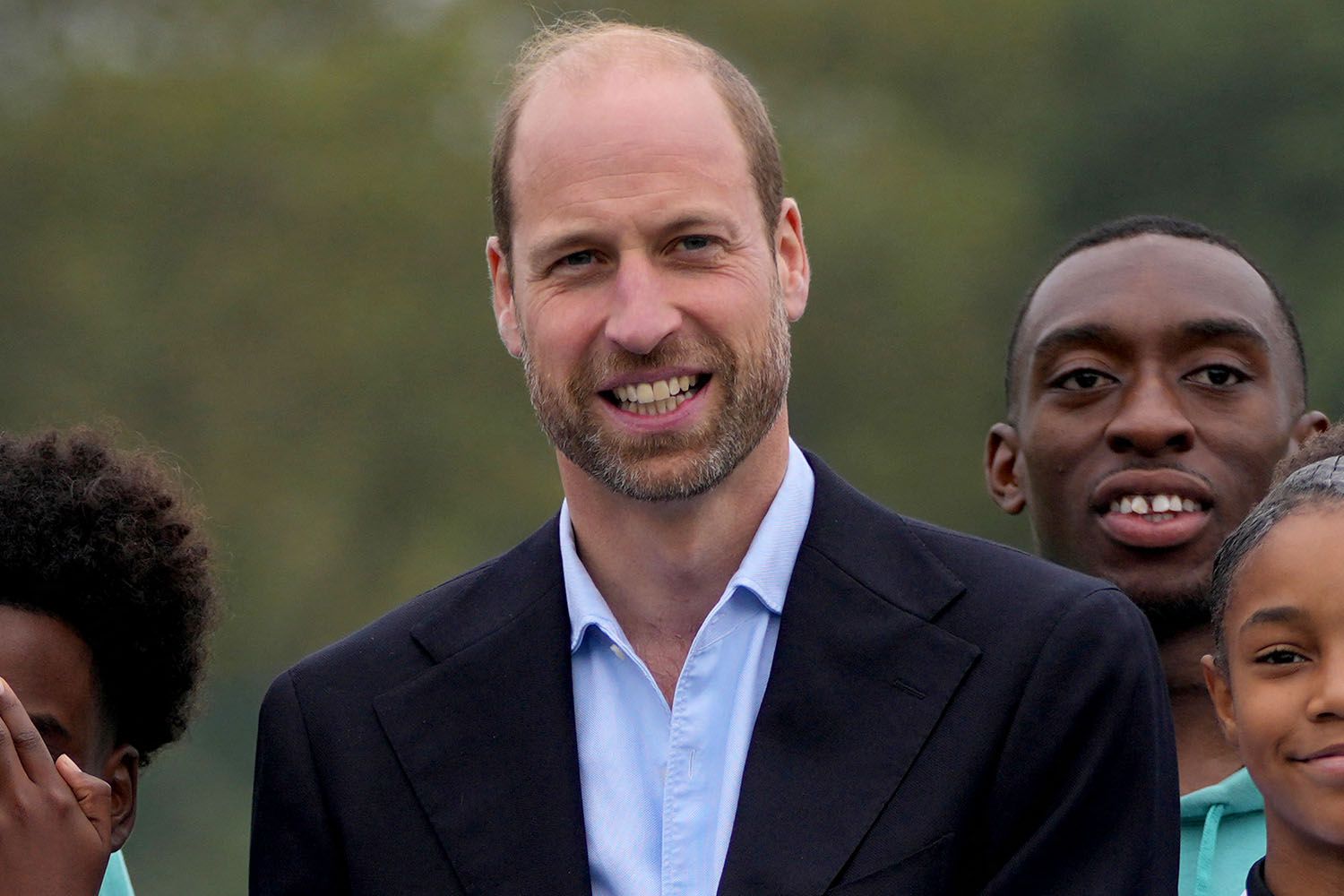 Is Prince William’s Beard ‘Hair’ to Stay? See Photo Timeline of Scruff [Video]