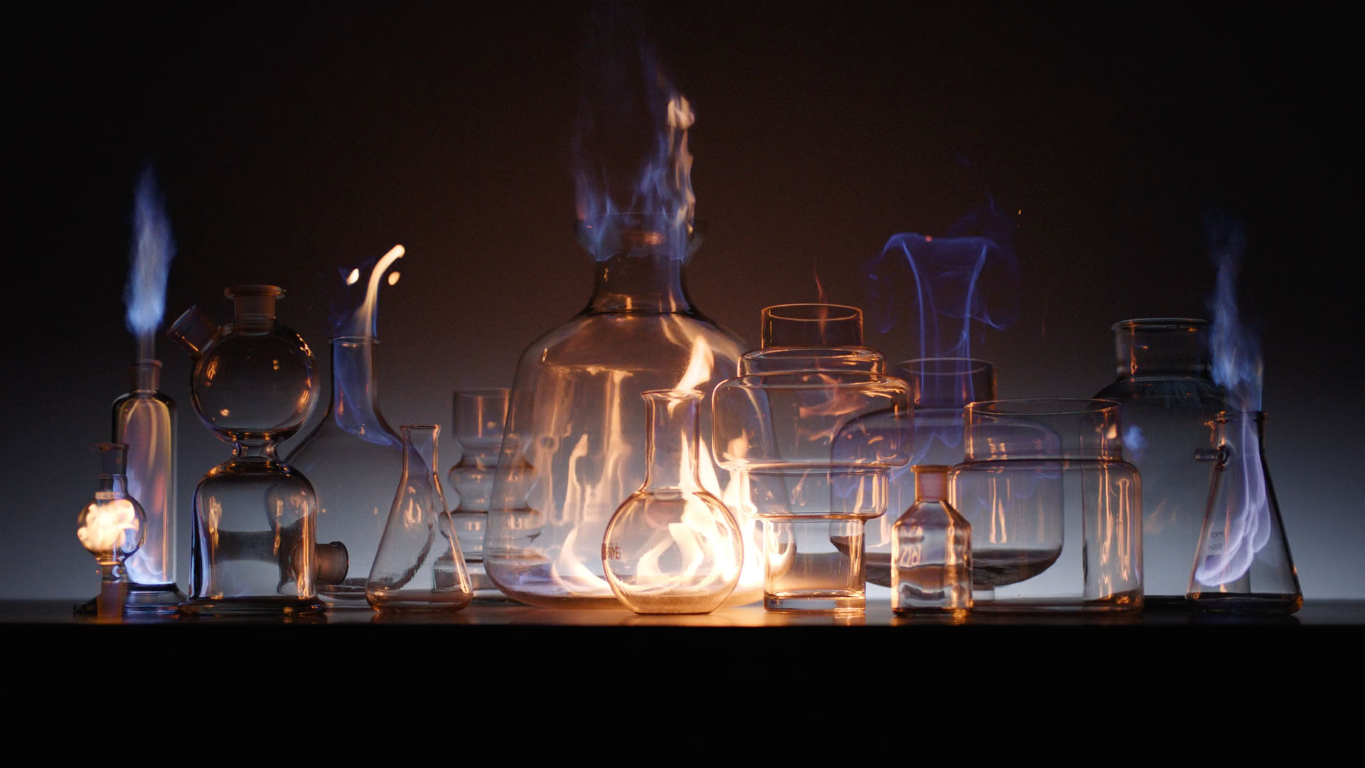 Optical Arts Captures the Beauty of Combustion – Motion design [Video]