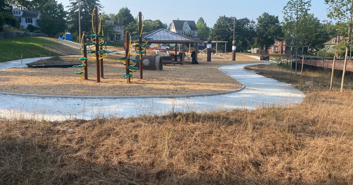 Four-acre Meadow Creek Park opens in Pikesville [Video]