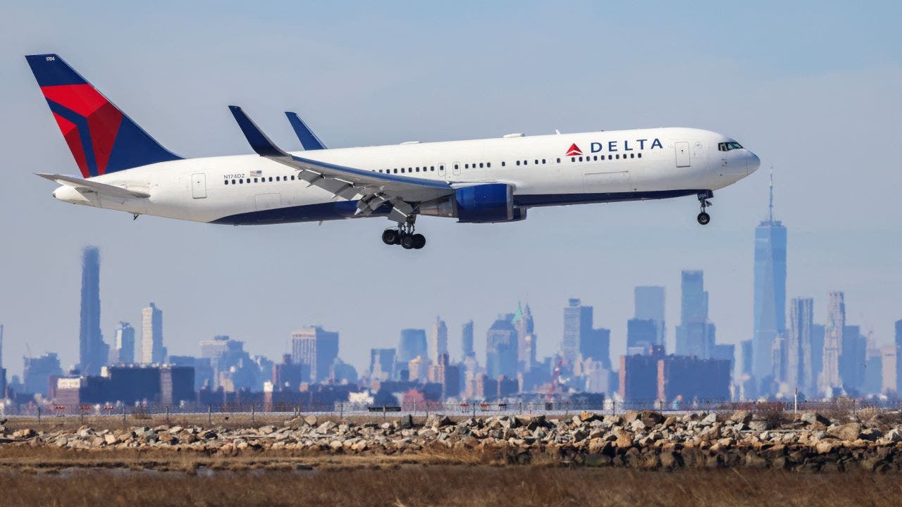 Delta suspends flights between Israel and NYC amid Middle East conflict [Video]