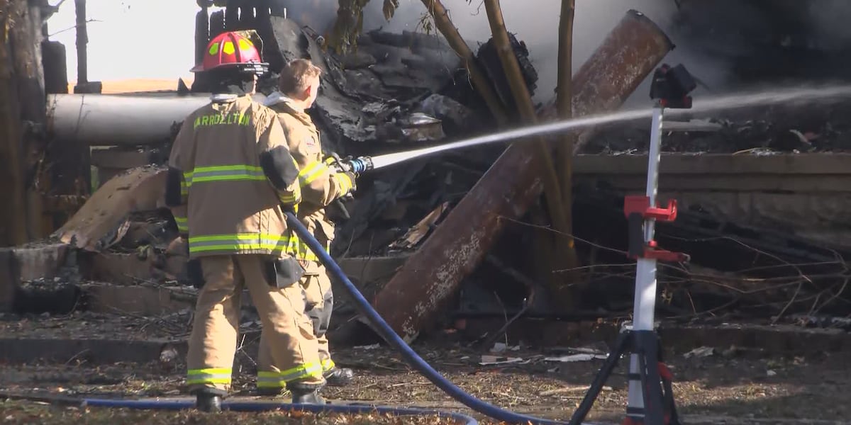 No words: Family says mother, 3 children died Carrollton, Ky. fire [Video]