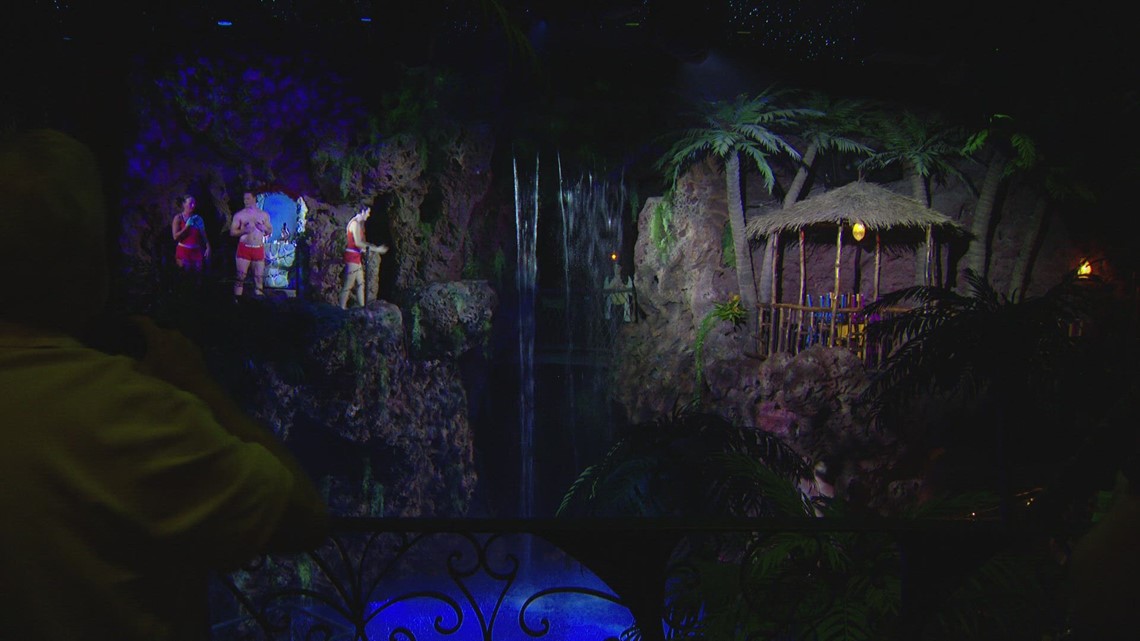 Casa Bonita performers plan to unionize [Video]