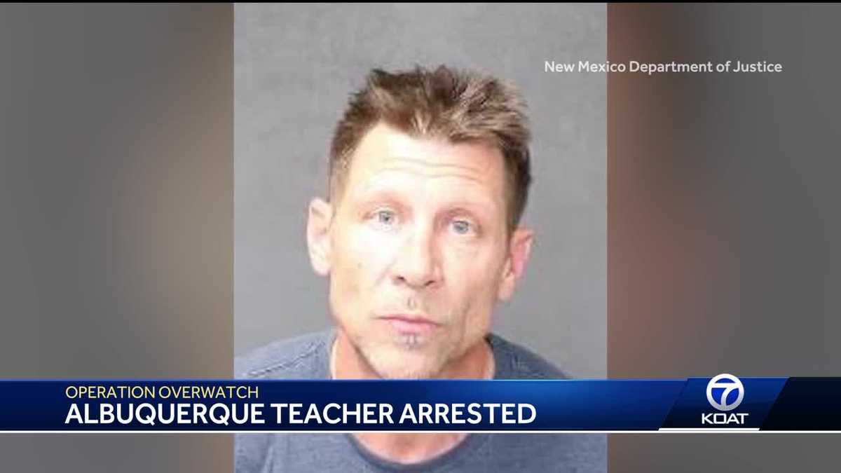 Middle school teacher to stay in jail until his trial [Video]