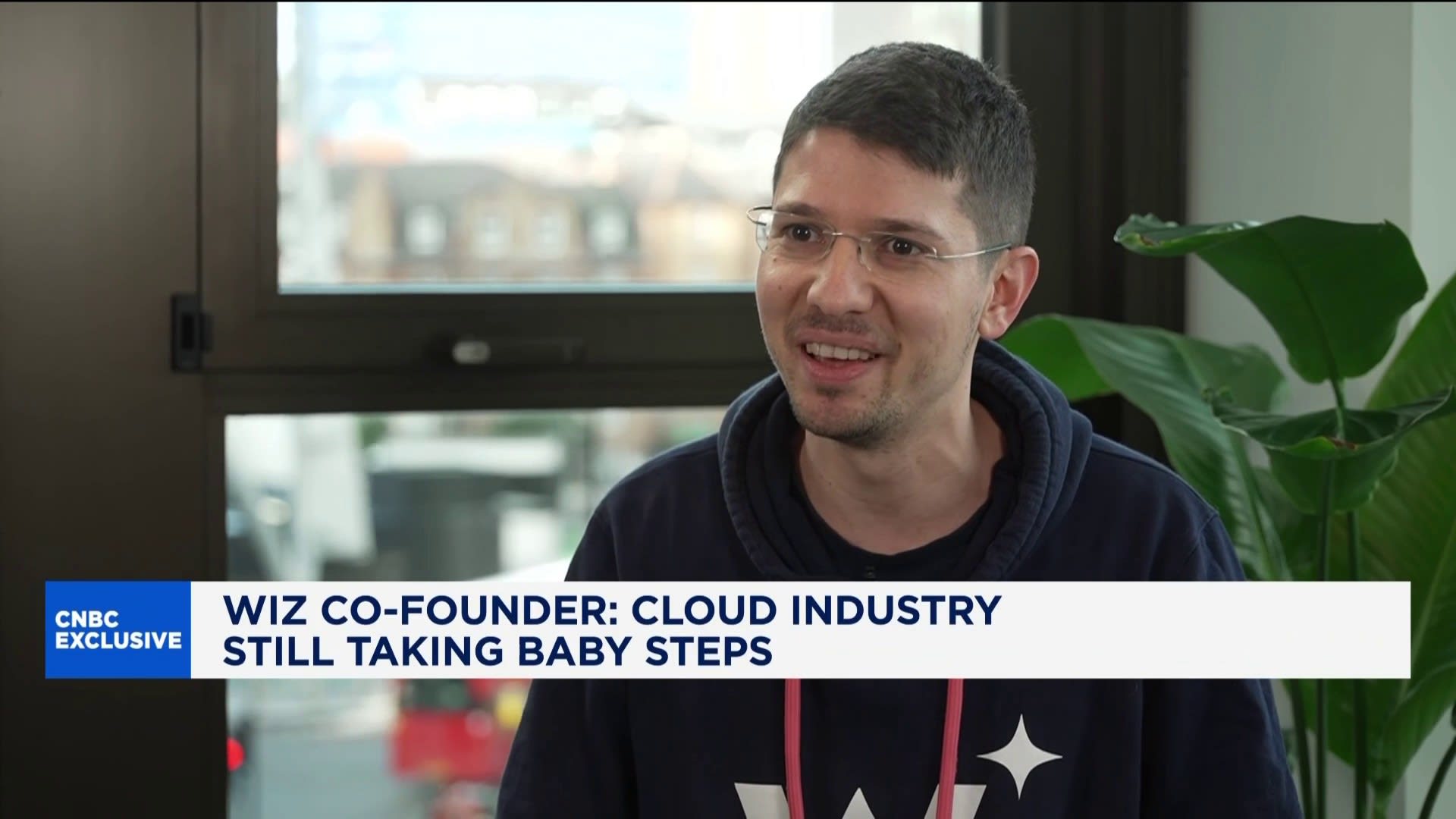 Wiz co-founder discusses the company’s expansion into the UK [Video]