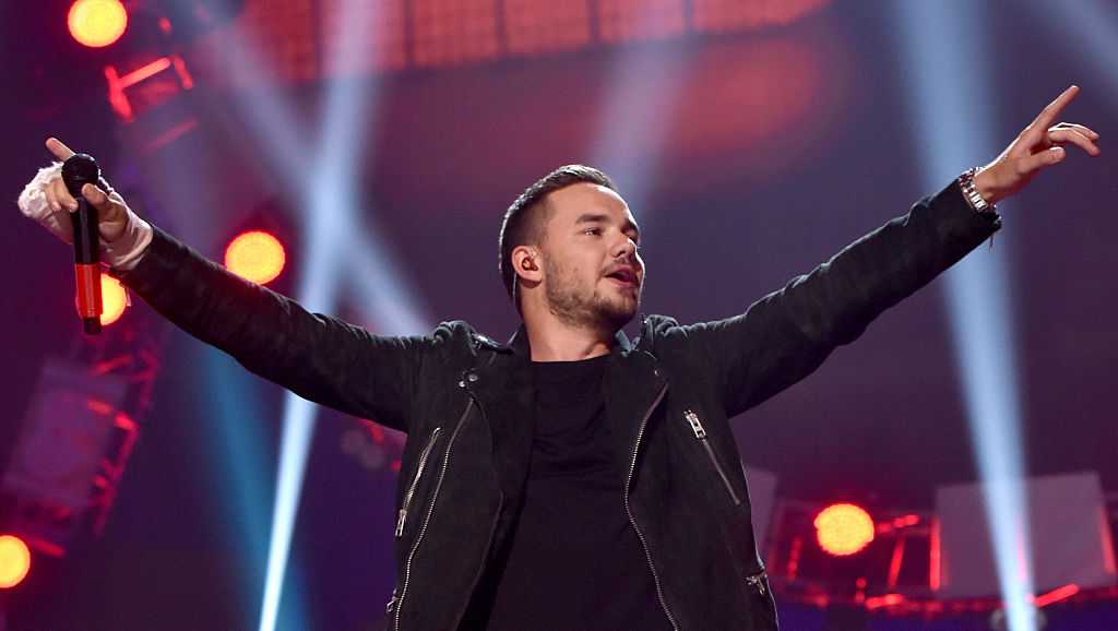 Argentine authorities probe what happened before Liam Payne’s fatal fall from his hotel balcony [Video]