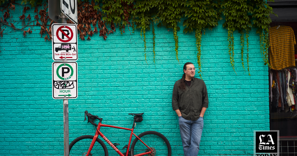 LA Times Today: Police brushed him off. So he exposed an international bike theft ring on his own [Video]