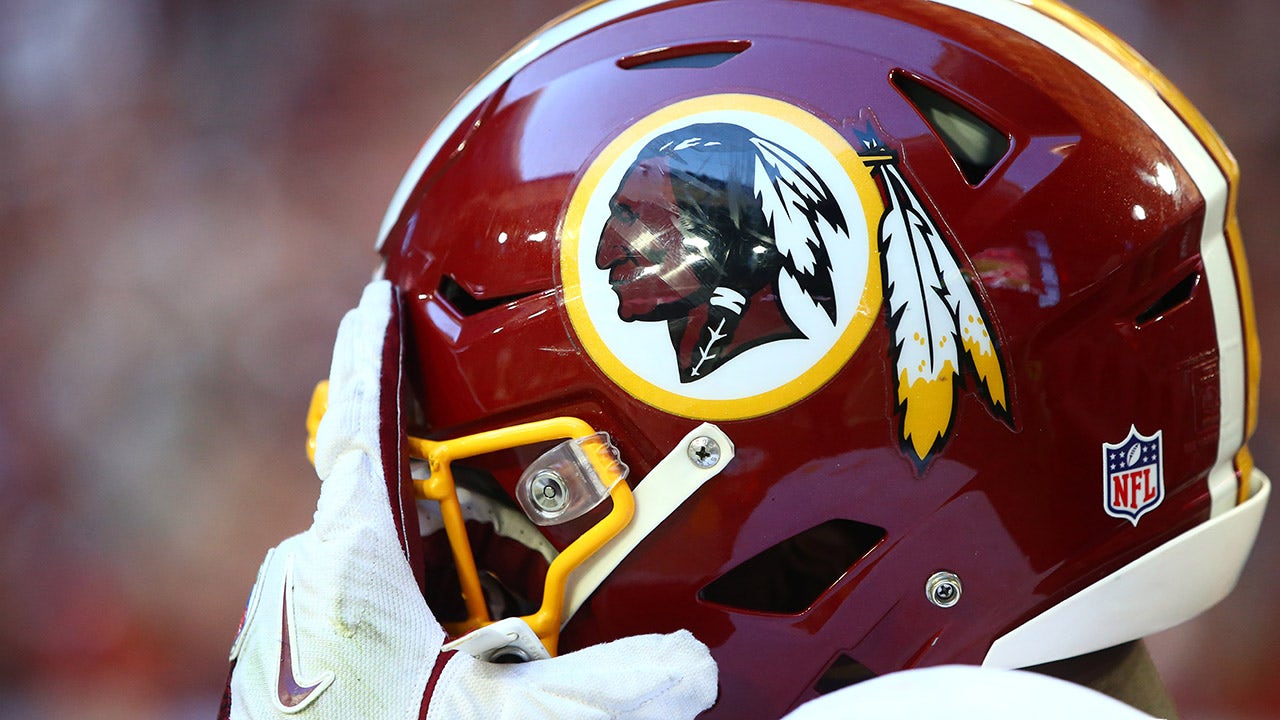 Commanders exec makes clear going back to Redskins nickname is ‘not something we’re able to do’ [Video]