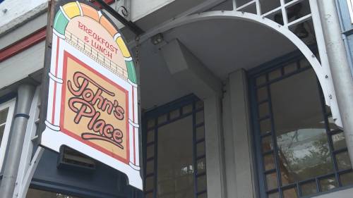 Victoria diner brings back 1980s prices to celebrate 40th anniversary [Video]