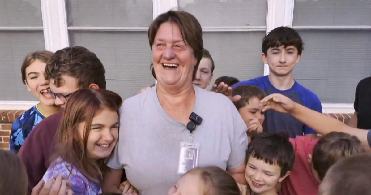 Missouri community inspired to name school building after its dedicated custodian [Video]