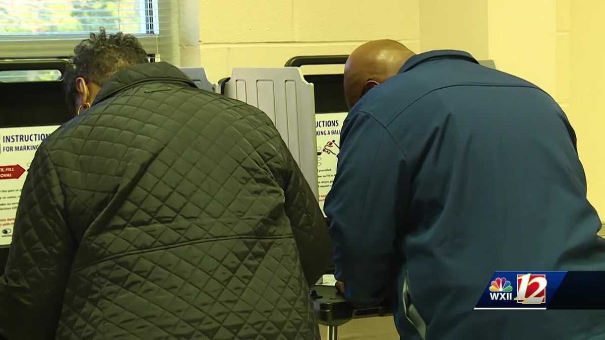 Mark Robinson casts early ballot in High Point [Video]