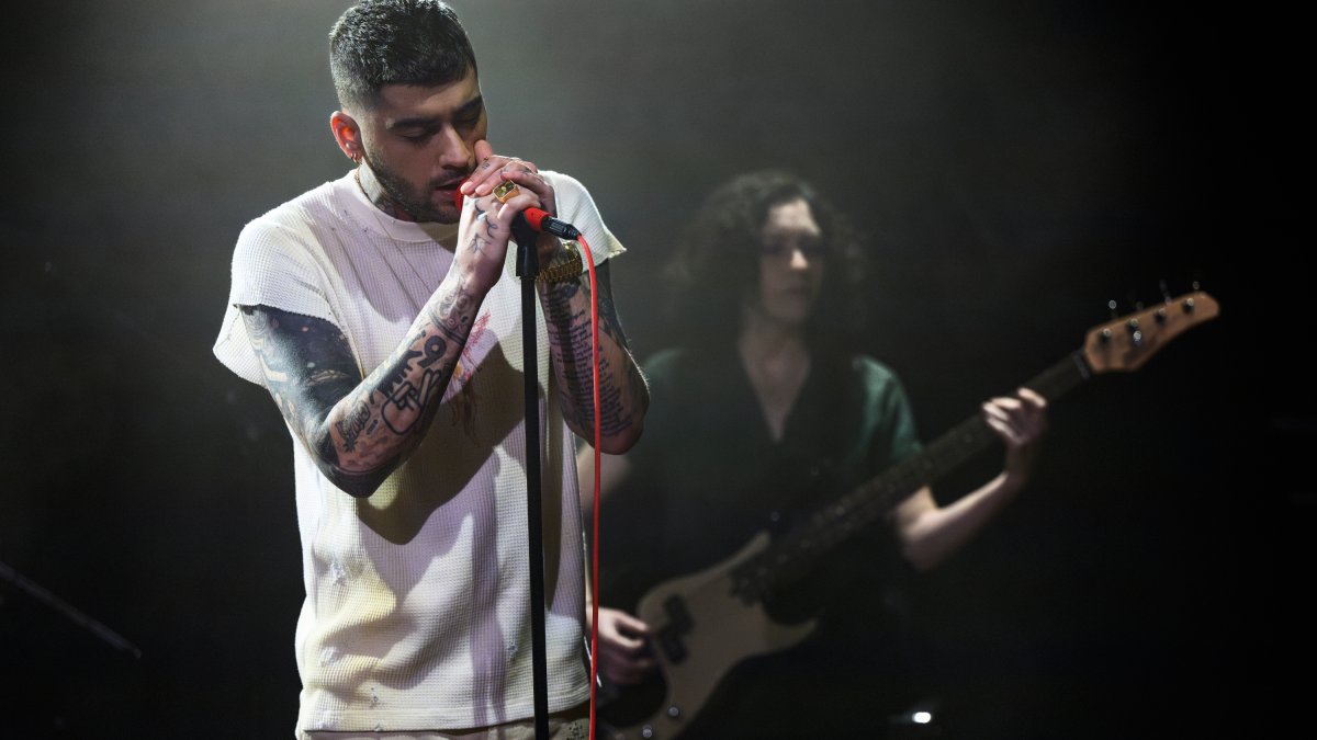 Zayn Malik postpones tour after Liam Payne death  NBC4 Washington [Video]