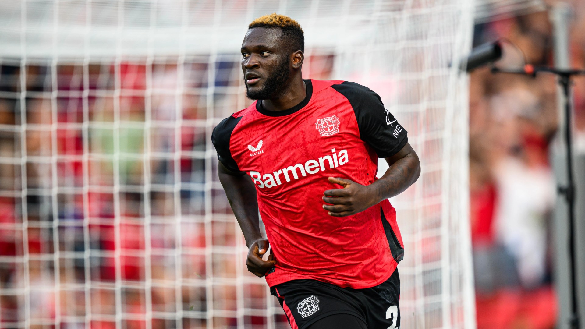 Bayer Leverkusen star rushed to hospital after car crash hours after scoring game-winning goal [Video]