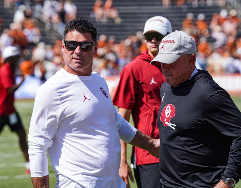 Brent Venables officially announces Seth Littrell’s dismissal [Video]