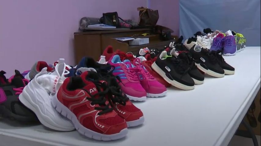 Dunham School volleyball player holds donation drive for shoes in Gonzales [Video]