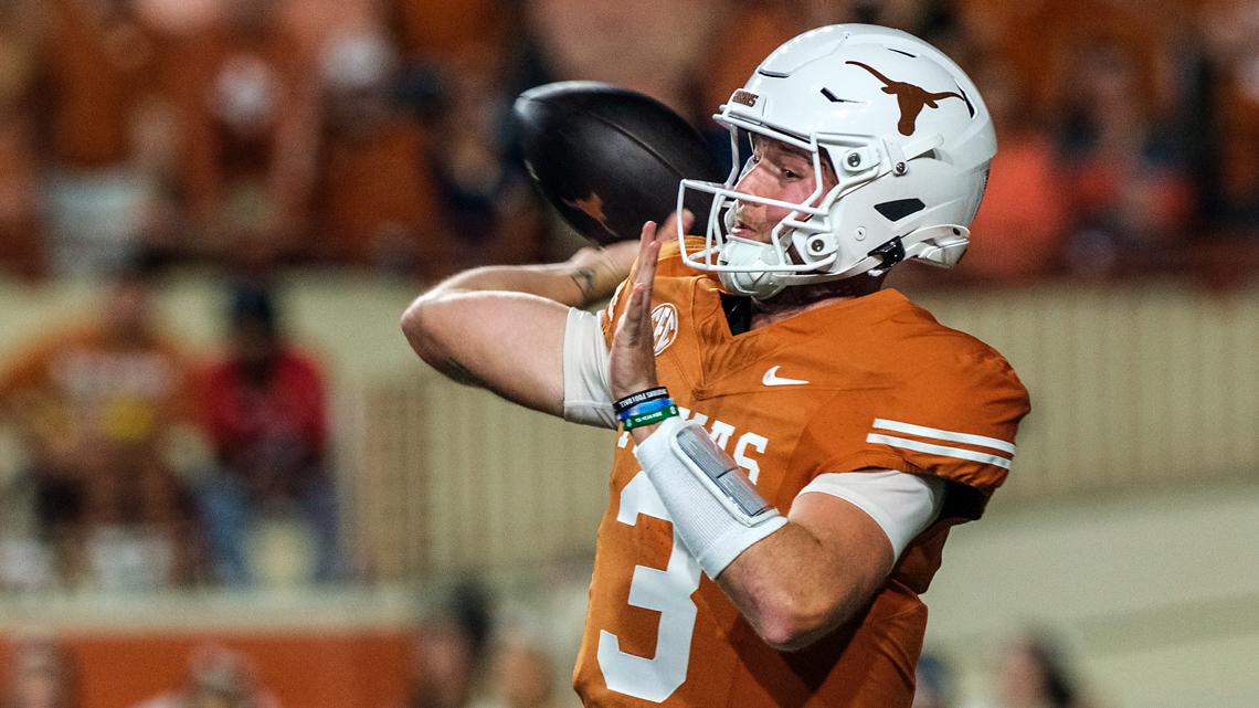 Texts about trash thrown during Texas-Georgia game are fake: UT [Video]