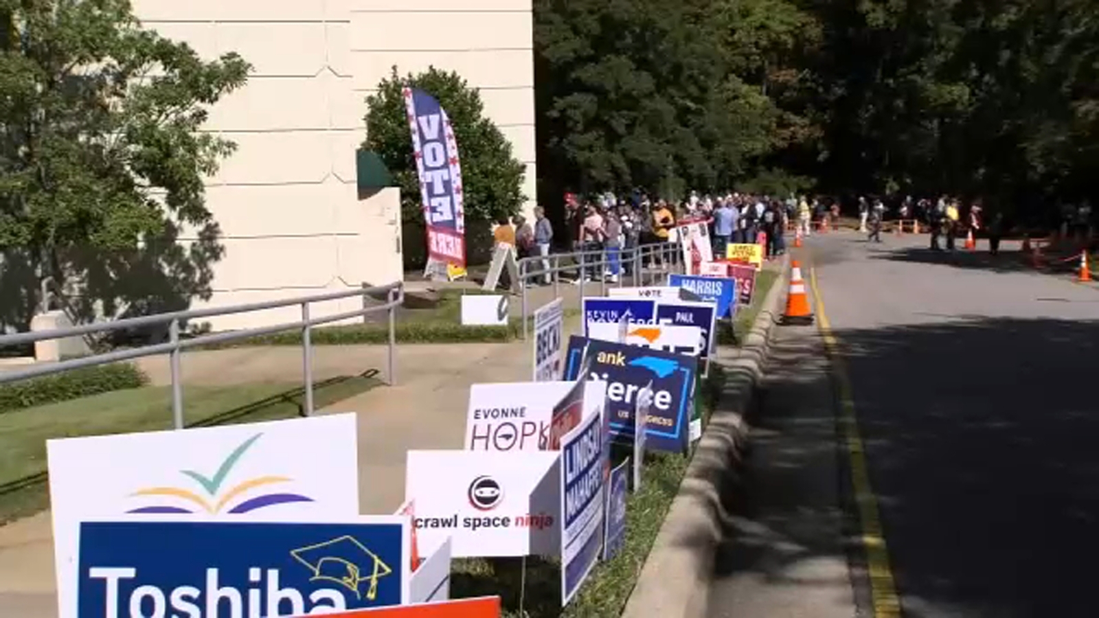 Early voting North Carolina | Strong voter turnout continues as Republicans, Democrats make pitches [Video]