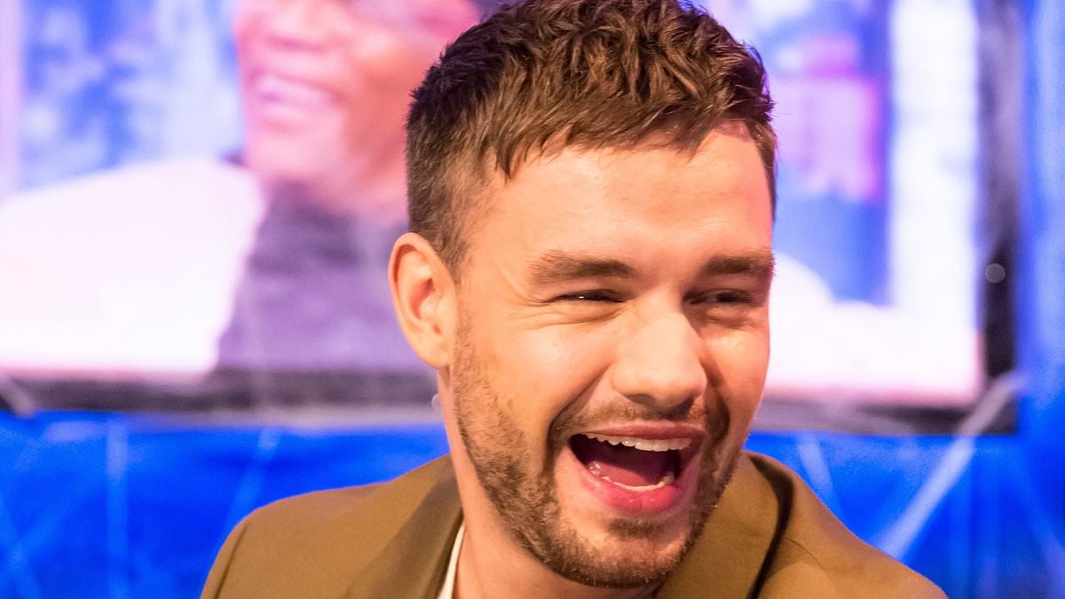 Jonathan Ross shares ‘special memory’ of Liam Payne on his chat show in the wake of the One Direction star’s tragic death [Video]