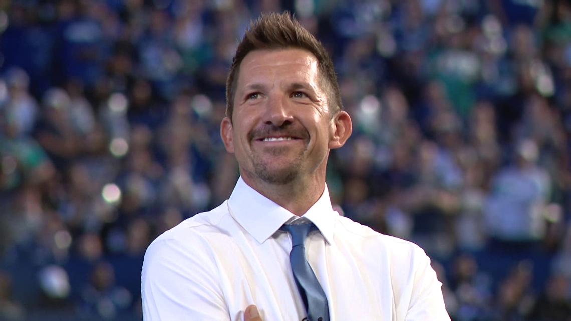 Dallas Clark inducted into Indianapolis Colts Ring of Honor [Video]