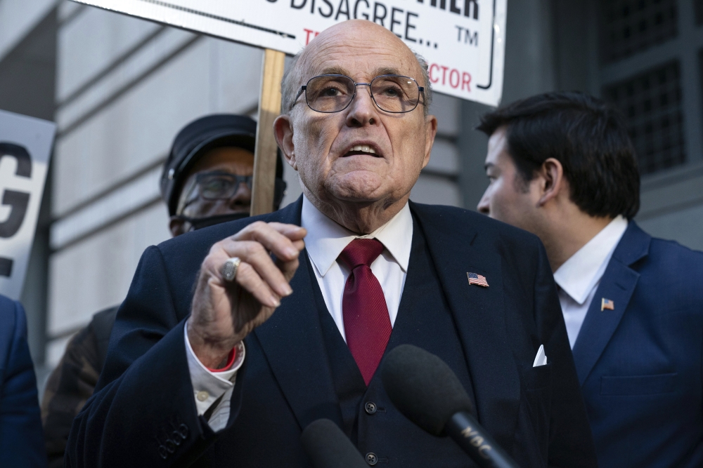 Rudy Giuliani ordered to turn over NYC apartment, watches to election workers he defamed [Video]