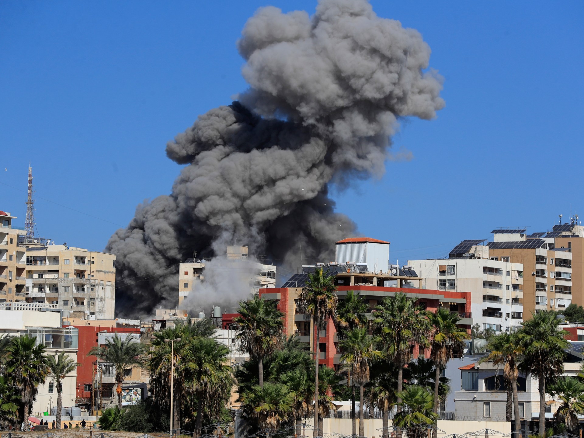 Israeli strikes pound Lebanese southern coastal city of Tyre | Hezbollah News [Video]