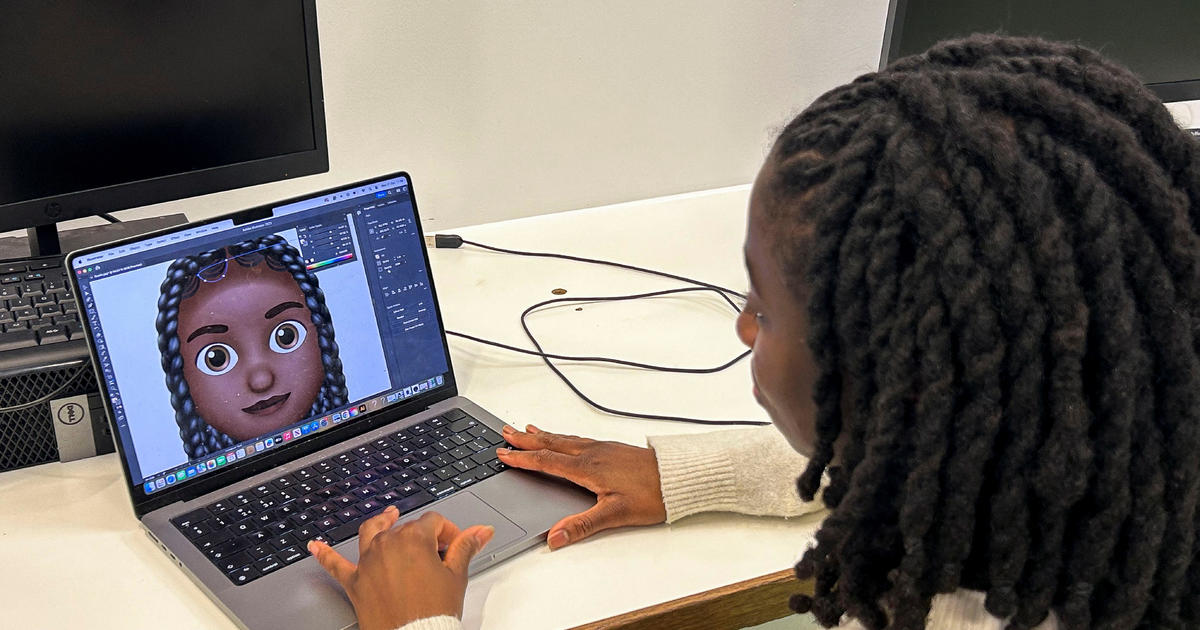 Young designers push for new emojis with Black, mixed-race hairstyles [Video]