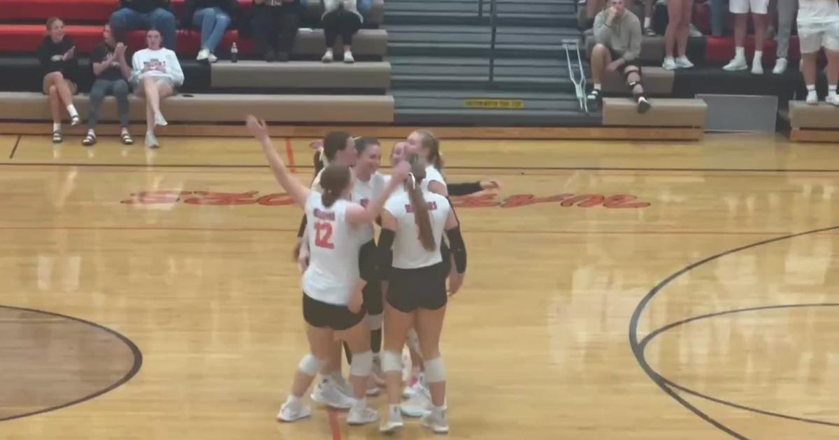 SB-L Bre VanDenTop serves an ace against Webster City [Video]