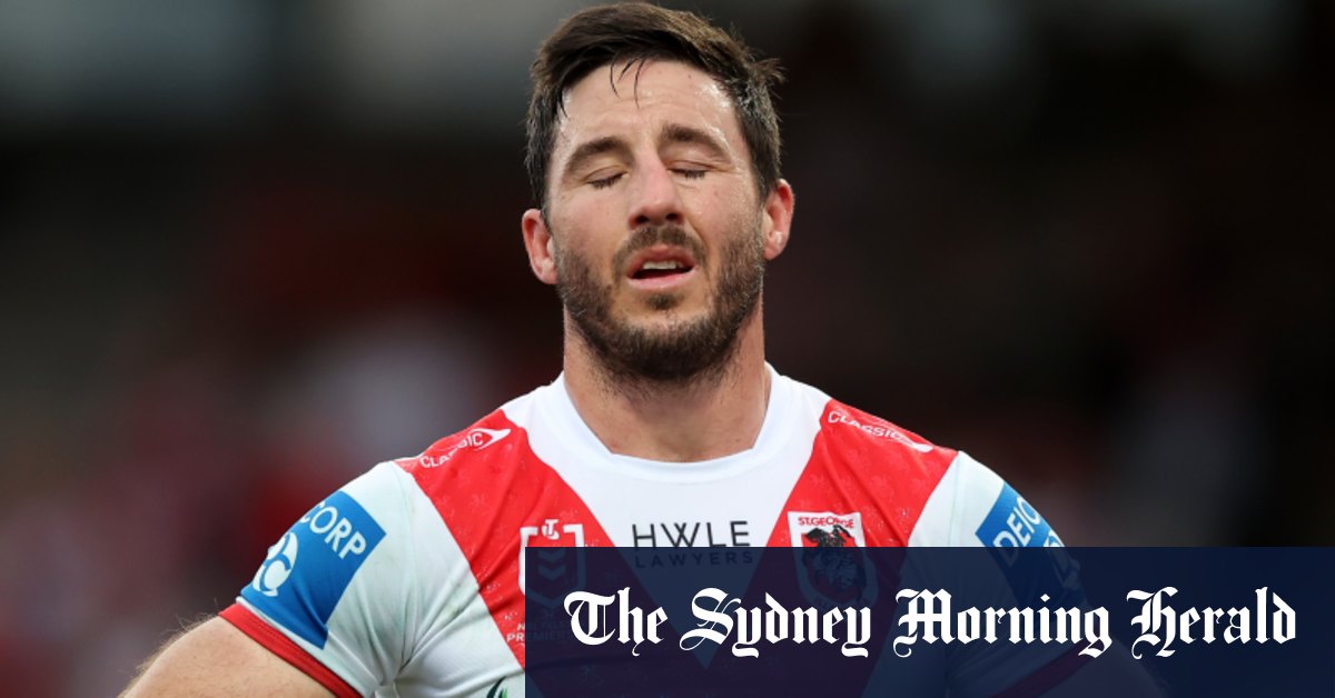 St George Illawarras Ben Hunt tells close supporters he doesnt want to return to Dragons for pre-season training [Video]