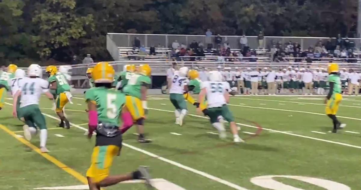 Lavell Winston 12-yard touchdown pass to Jaylin Wilson for Henrico High football in 41-28 win over Hanover [Video]