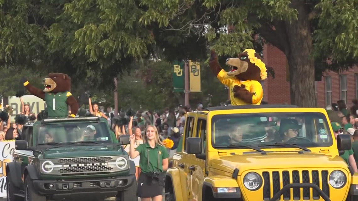 Baylor Universitys Homecoming Parade Nation