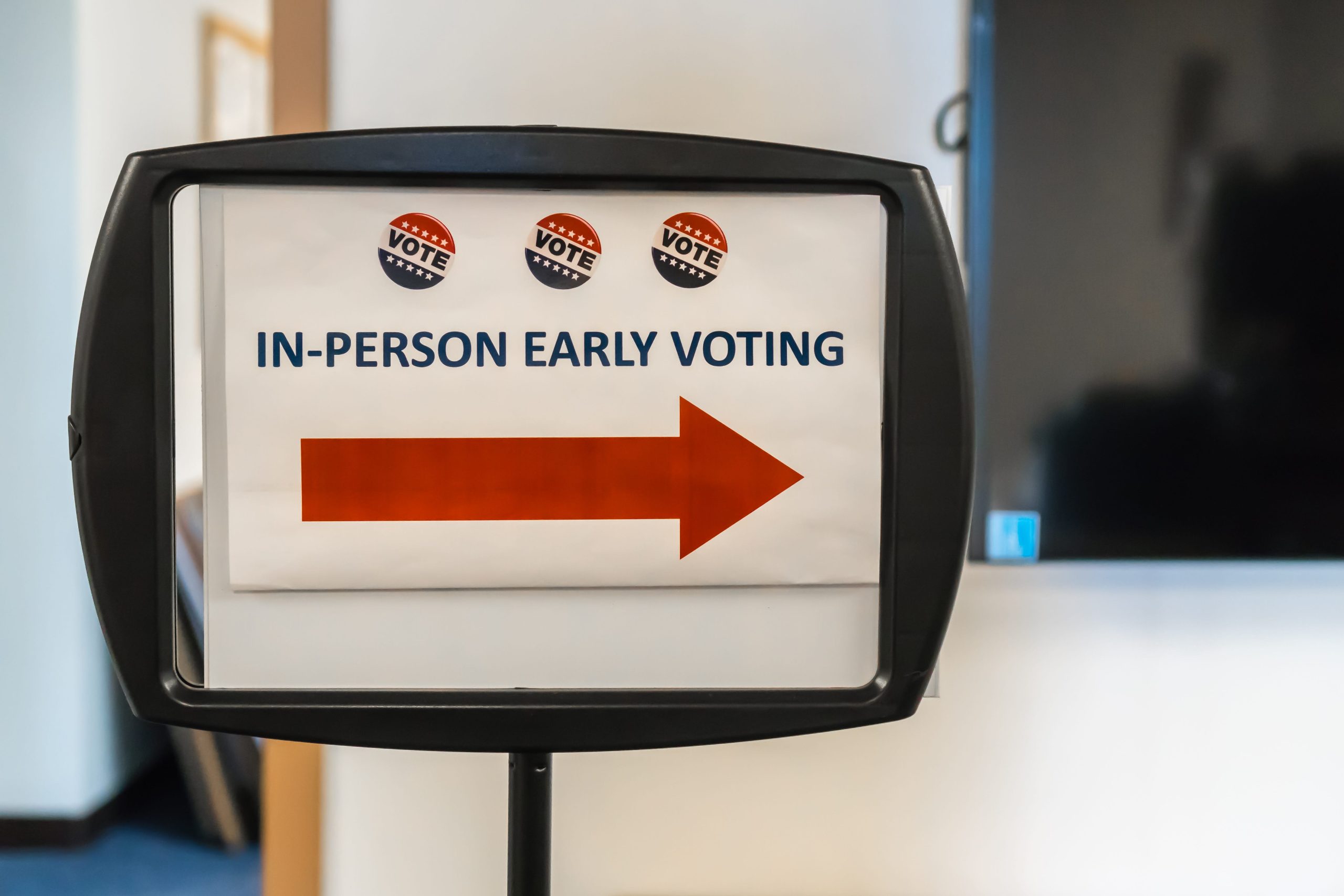 145k Michigan residents vote on first day of early voting [Video]