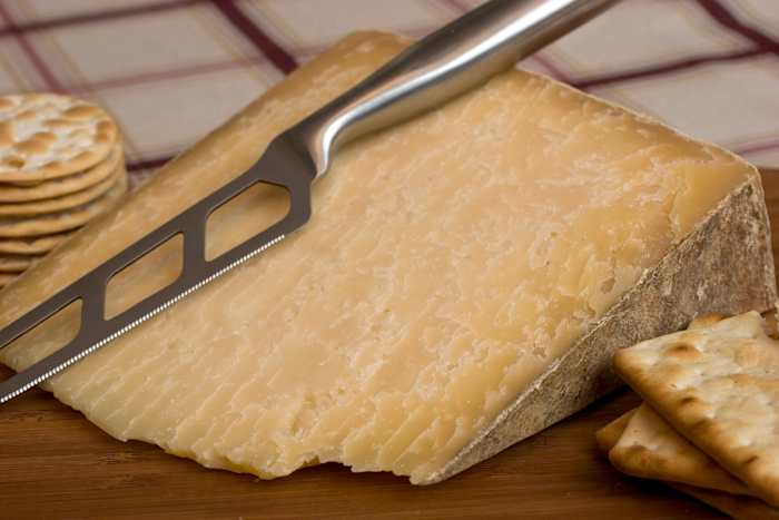 British chef Jamie Oliver urges followers to help solve the ‘grate cheese robbery’ [Video]