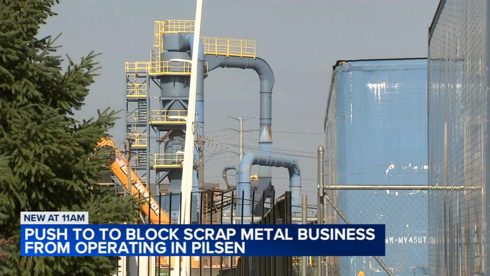 Community calls on mayor to reexamine permit for Sims Metal Management to open in Pilsen citing failed emission test [Video]