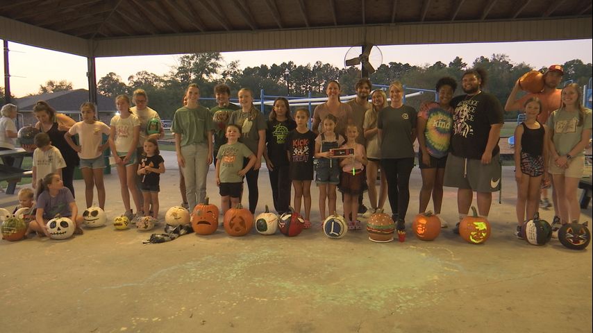 Livingston residents gather for Pumpkin Palooza in the Park [Video]