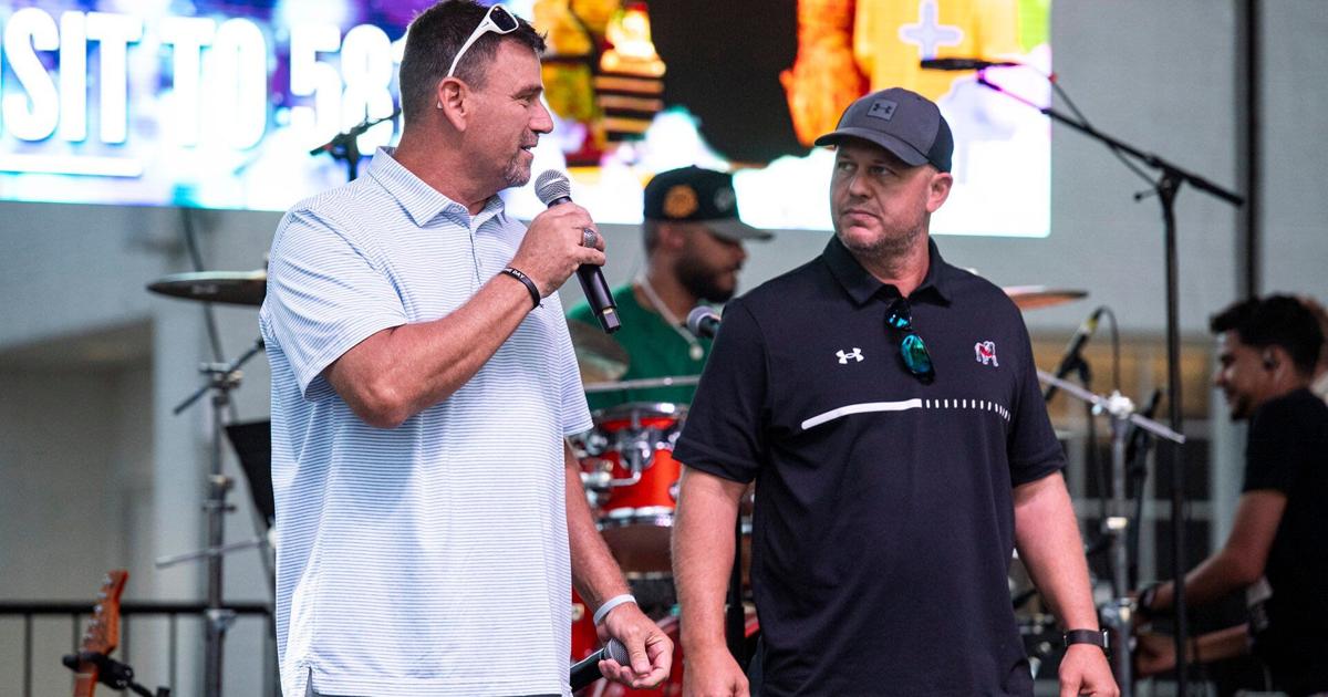 See Auburn and Opelika football coaches answer questions at Fall Festival on the Square [Video]