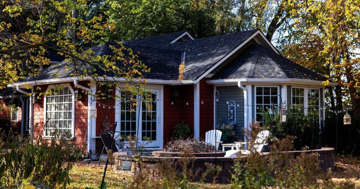 Why this Omaha homeowner loves her red farmhouse near Elmwood Park [Video]